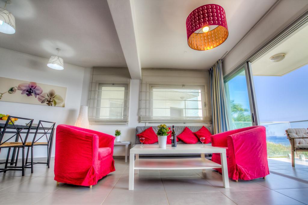 Beachfront Trident Protaras Dış mekan fotoğraf