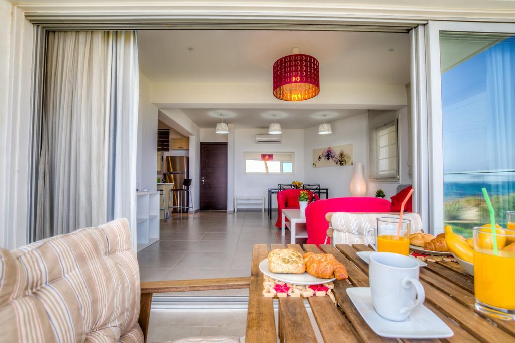 Beachfront Trident Protaras Dış mekan fotoğraf