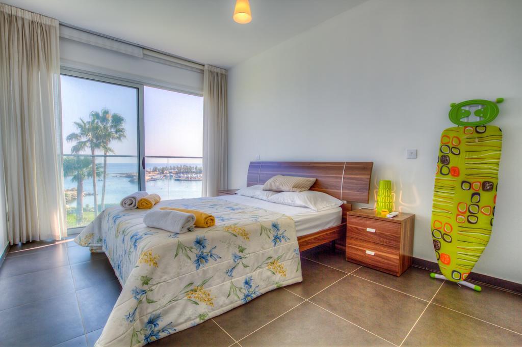 Beachfront Trident Protaras Dış mekan fotoğraf