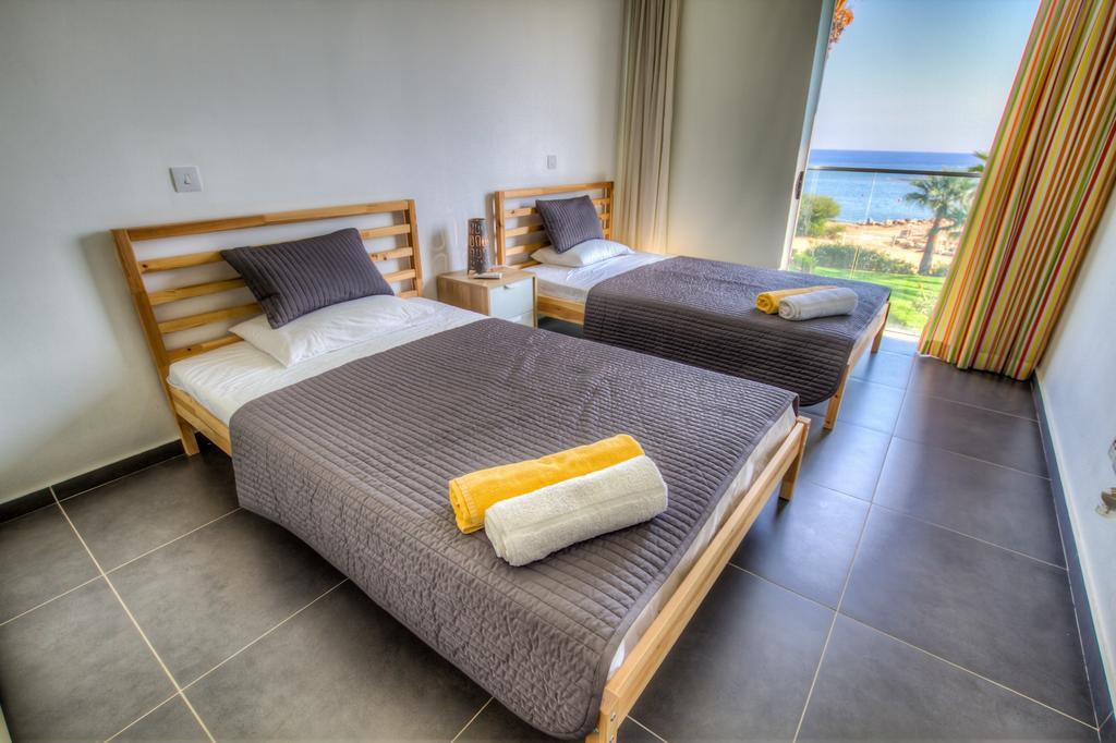 Beachfront Trident Protaras Dış mekan fotoğraf