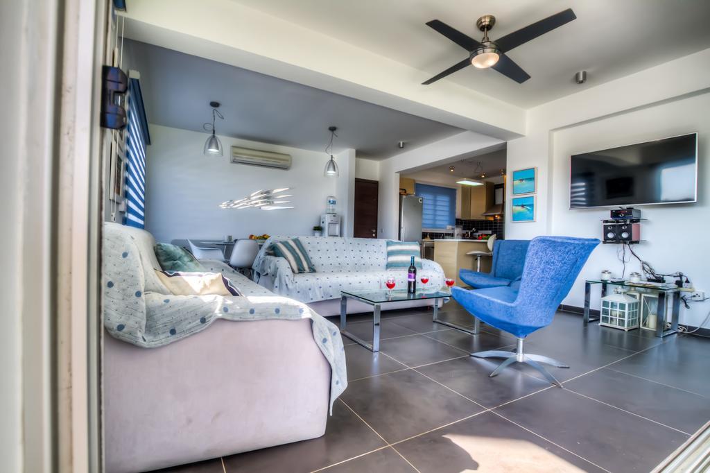 Beachfront Trident Protaras Dış mekan fotoğraf