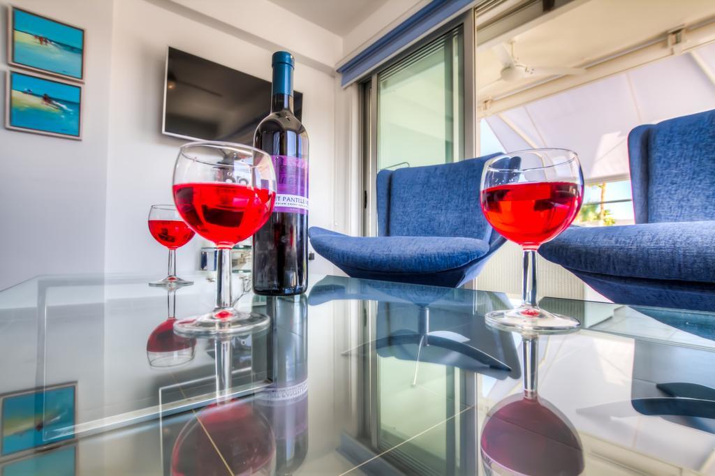Beachfront Trident Protaras Dış mekan fotoğraf