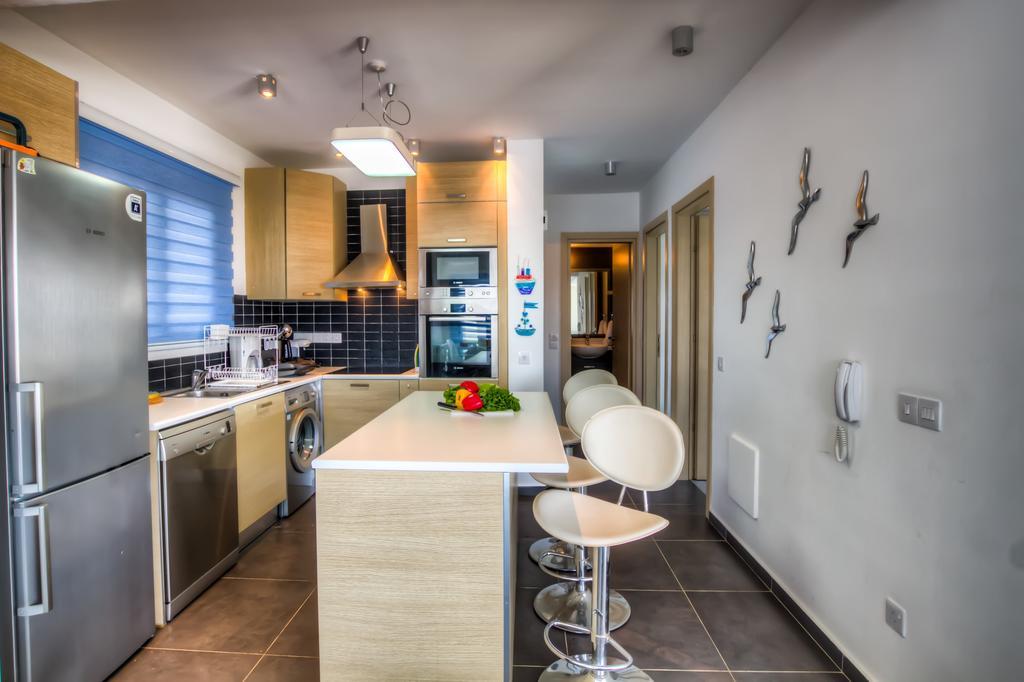 Beachfront Trident Protaras Dış mekan fotoğraf