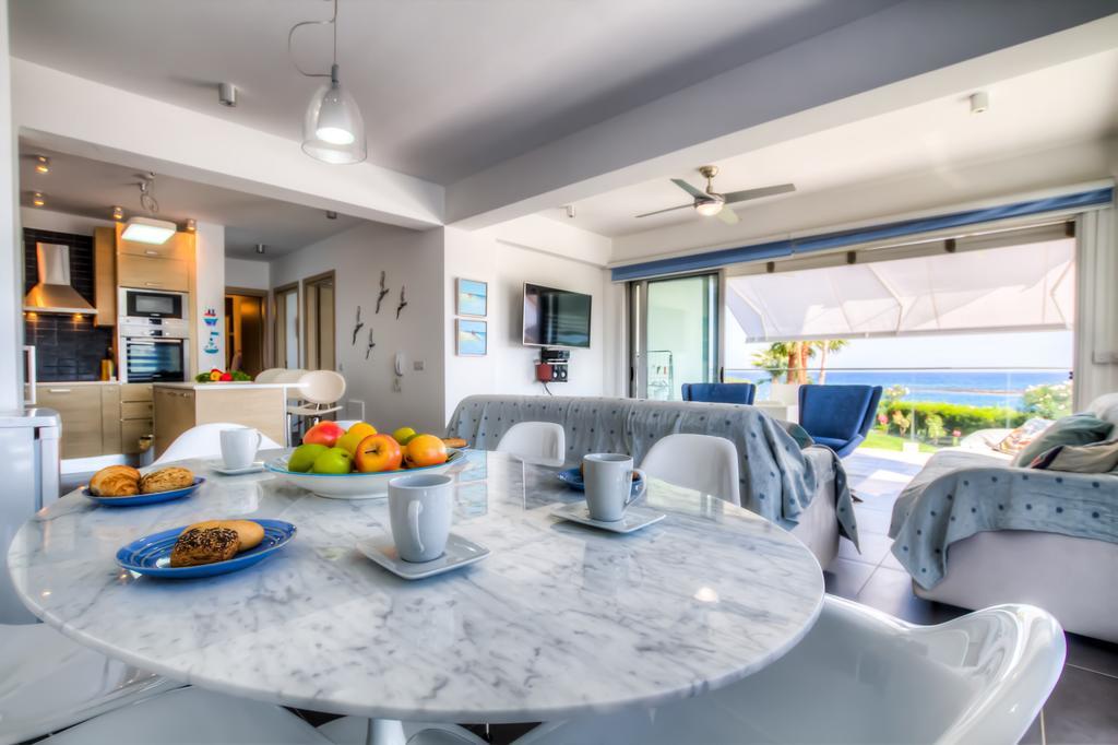 Beachfront Trident Protaras Dış mekan fotoğraf