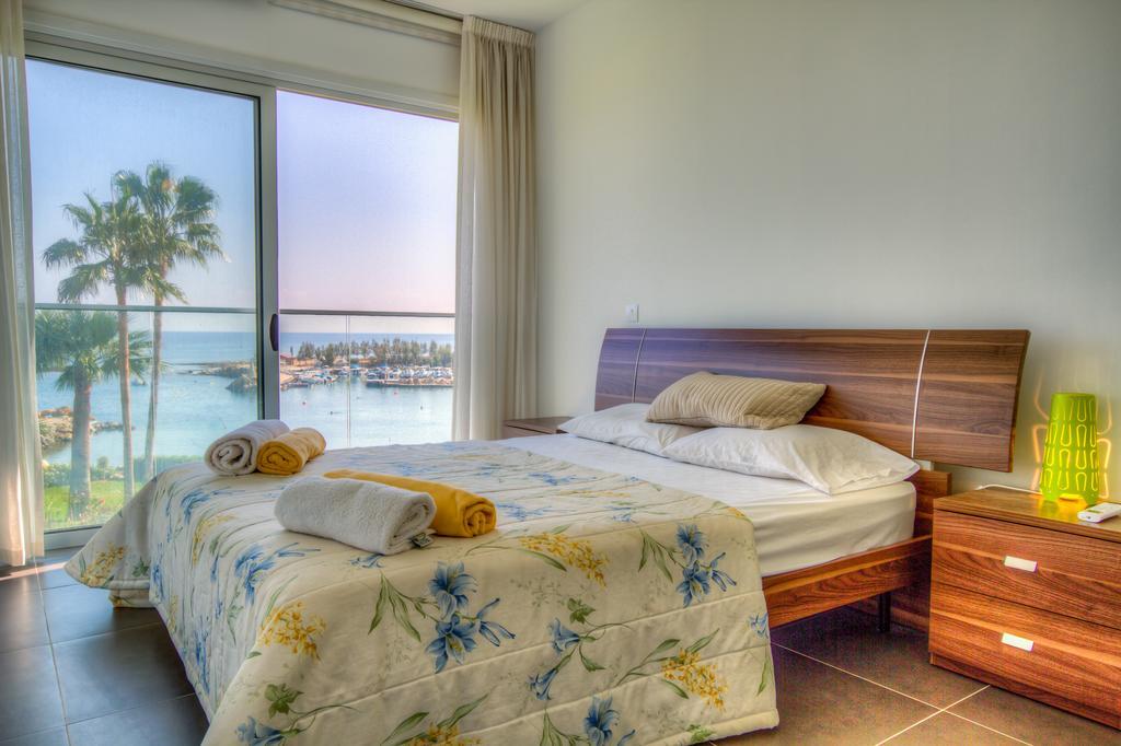 Beachfront Trident Protaras Oda fotoğraf