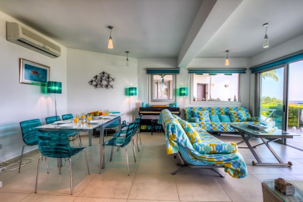 Beachfront Trident Protaras Dış mekan fotoğraf